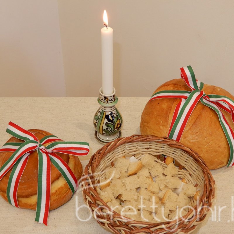 Ünnepi kiállításmegnyitó és kenyérszentelés 42